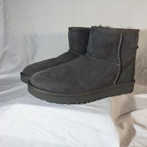 Ugg Classic Mini II